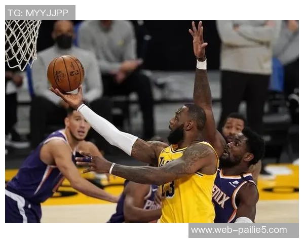 2020年NBA总决赛回顾太阳队与湖人队的激烈对决与精彩瞬间分析